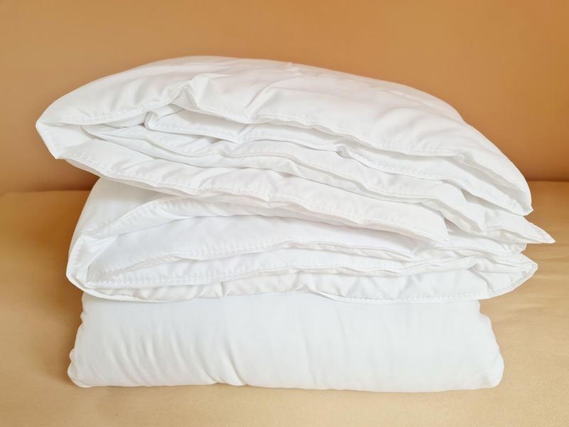 Komplet kołdra + poduszka 160x200 + 70x80 medyczny THE FIRST biały zdjęcie 5