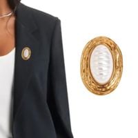 Broszka vintage OLD MONEY złota z perłą elegancka stylowy dodatek spinka