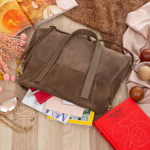 VERA PELLE torebka damska zamszowa shopper z paskiem na ramię V676 taupe na Arena.pl