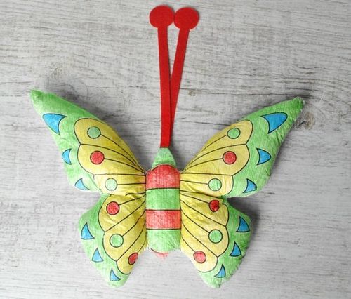 Maskotka do malowania - motylek na Arena.pl