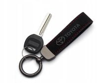 TOYOTA BRELOK samochodowy TOYOTA BRELOCZEK do kluczy SMYCZKA TOYOTA