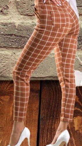 Spodnie damskie cygaretki w kratkę 7XL/8XL brązowe z kieszeniami na Arena.pl