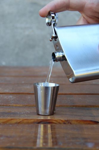 Elegancka Piersiówka Stalowa 270ml w Srebrnym Wykończeniu na Arena.pl