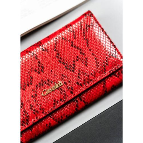 czerwony portfel damski na zatrzask z wężowym wzorem - cavaldi na Arena.pl