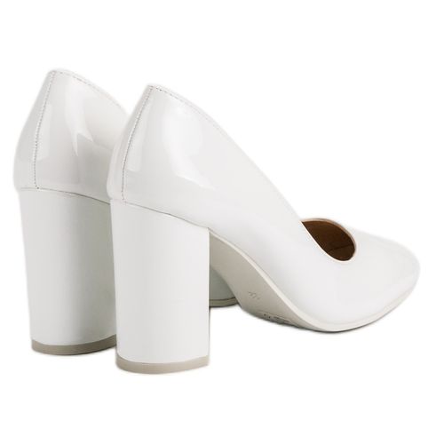 Białe Lakierowane Czółenka r.40 na Arena.pl