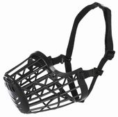 Czarny kaganiec plastikowy dla psa wielkości Labradora Trixie rozmiar 6 (L)