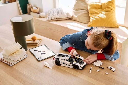 LEGO Technic 42184 Biały hipersamochód Koenigsegg Jesko Absolut na Arena.pl