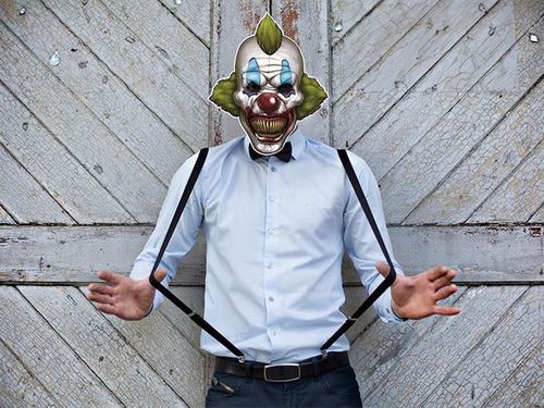 Maska na Halloween, Klaun na Arena.pl