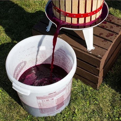 Pojemnik fermentacyjny na wino, miąższ 30 litrów z pokrywką BROWIN na Arena.pl