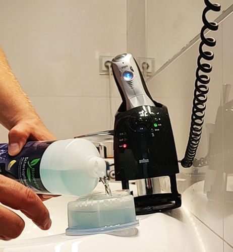 1L BIOPRETTA PŁYN CZYSZCZĄCY DO GOLAREK wyposażonych w bazę CCR I 95% na Arena.pl