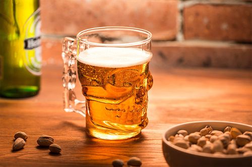 Kufel czaszka na Arena.pl