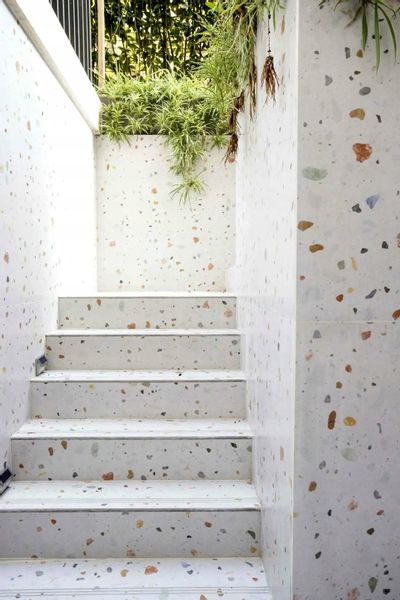 Płytki na schody BIAŁE LASTRYKO Terrazzo 100x30 zdjęcie 1