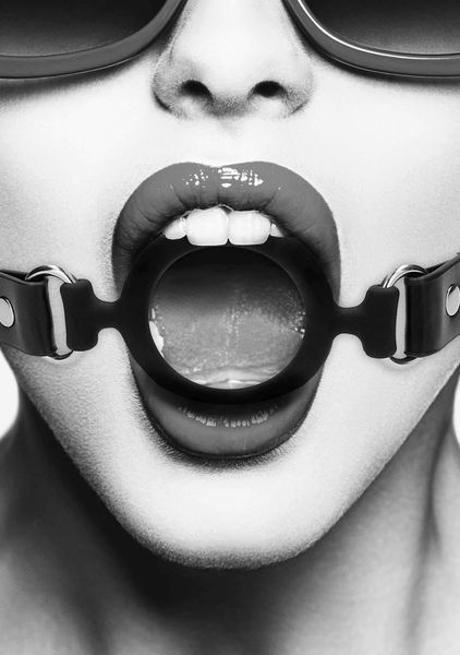 Silicone Ring Gag - With Adjustable Bonded Leather Straps zdjęcie 7