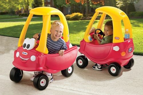 Samochód Cozy Coupe czerwony na Arena.pl