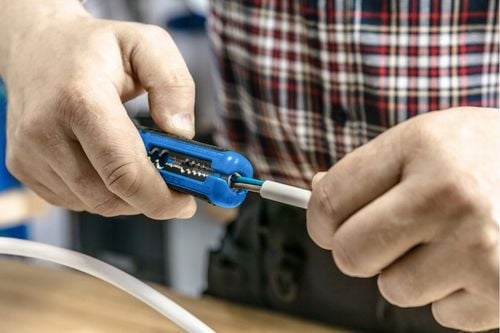 Ściągacz izolacji Hoegert Technik HT1P102 0,5 mm² - 6 mm² HT1P102 na Arena.pl