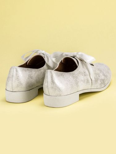 WIĄZANE PÓŁBUTY Rozmiar - 41 na Arena.pl