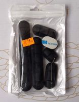 zestaw 6 uchwytów do kabli na biurko czarne