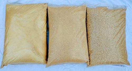 Żwirek kukurydziany GRUBOZIARNISTY EKOTEK 20L dla kotów 12 kg na Arena.pl