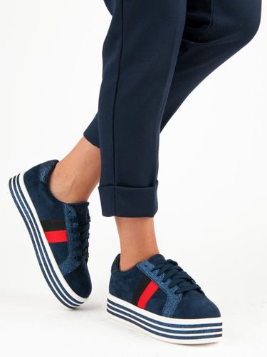 TRAMPKI NA PLATFORMIE VICES Rozmiar - 40 na Arena.pl