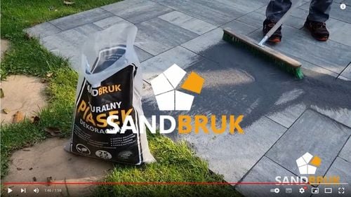 Suchy Piasek Bazaltowy Fuga Zasypka Grafit Do Kostki Brukowej 0-1mm na Arena.pl