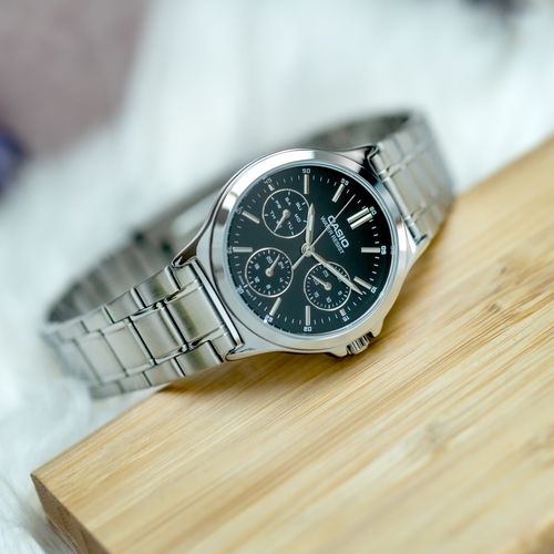 ZEGAREK DAMSKI CASIO LTP-V300D-1A (zd566g) + BOX na Arena.pl