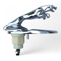 Emblemat Jaguar chromowany na maskę samochodu znaczek ozdobny celownik