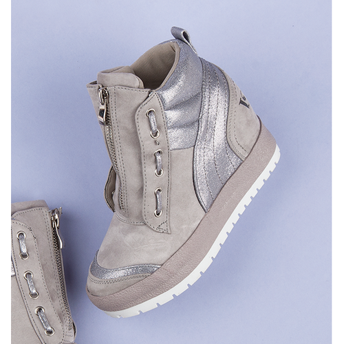 Sneakersy na platformie r.38 na Arena.pl