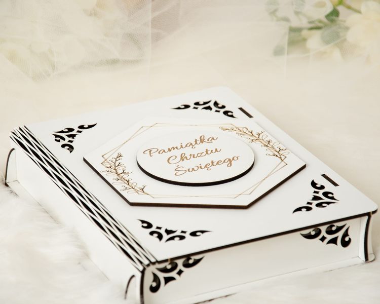 Biblia w pudełku z grawerem Pamiątka Chrztu Świętego OBC-4 zdjęcie 4