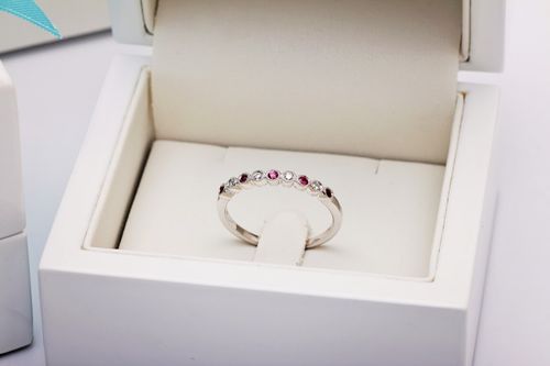 Złoty pierścionek PBD3867R - Diament na Arena.pl