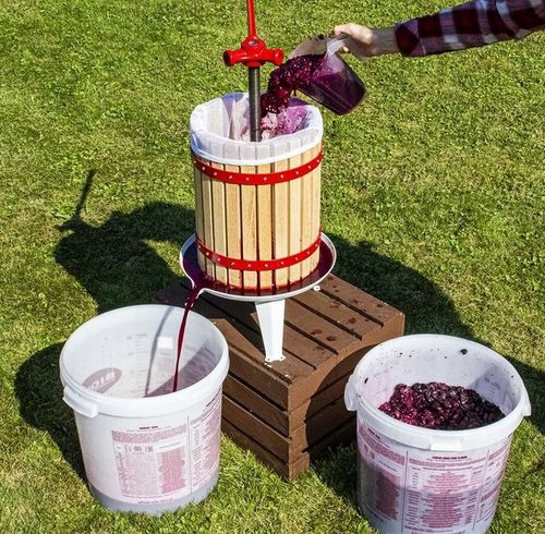 Pojemnik fermentacyjny na wino, miąższ 30 litrów z pokrywką BROWIN na Arena.pl