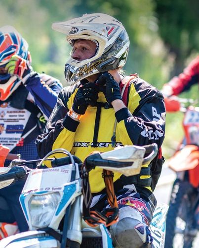 INTERKOM BLUETOOTH FX KONFERENCJA 10 OSÓB DO 2000m mówi po POLSKU na Arena.pl