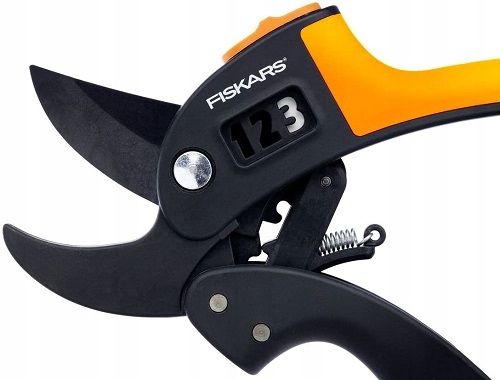 FISKARS SEKATOR KOWADEŁKOWY POWERSTEP P83 na Arena.pl