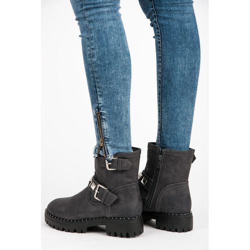 Ocieplane workery r.39 na Arena.pl