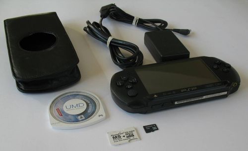 KONSOLA PSP E1004 + 4GB POKROWIEC GRA na Arena.pl