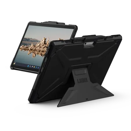 Etui UAG Metropolis SE na Microsoft Surface Pro 9 / 10 / 11 - czarne na Arena.pl