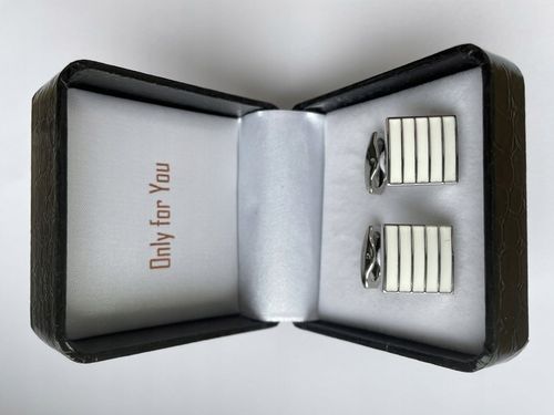 Srebrne spinki do koszuli Piłka Nożna Korkotrampki dla piłkarza kibica na Arena.pl