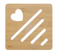 Podkładka podstawka kwadratowa bambusowa NATURAL LIFE pod garnek czajnik 17,5x17,5 cm wycięty wzór serce paski