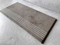 Betonowe płytki na schody zewnętrzne ANTYPOŚLIZG