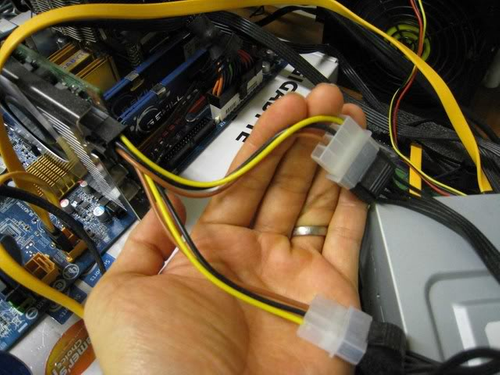 KABEL ZASILANIA ADAPTER PCI-E 6PIN na 2x MOLEX GPU na Arena.pl