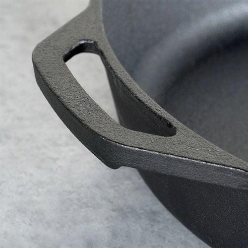 patelnia żeliwna 30cm z silikonową nakładką cast line 199036 na Arena.pl