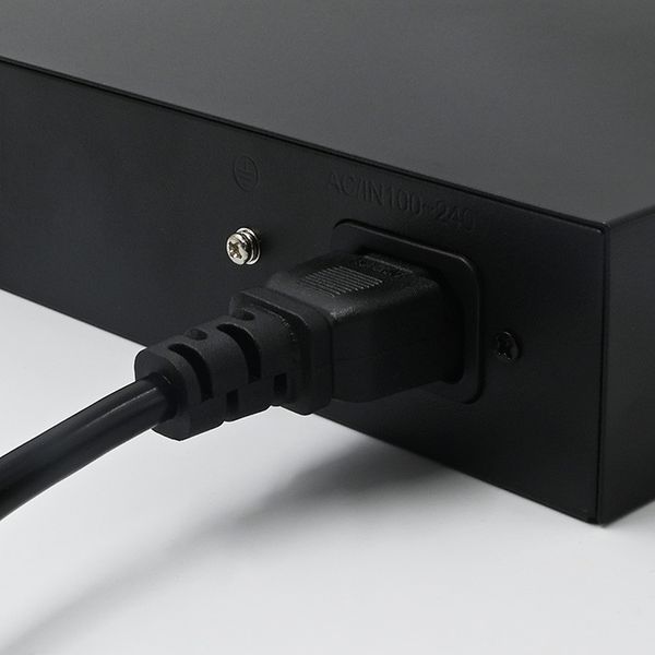 Qoltec Switch PoE 4x RJ45 + 2x Uplink, 65W, Fast Ethernet zdjęcie 8