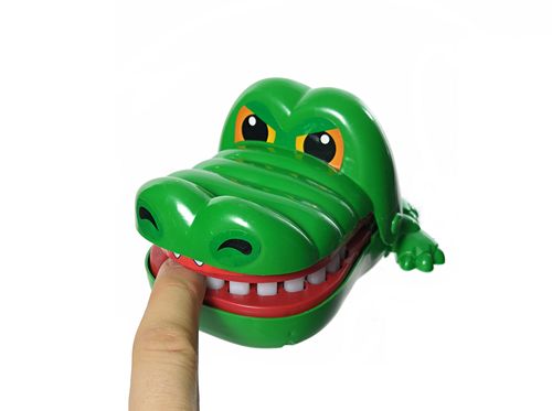 Gra Krokodyl u dentysty chory ząbek na Arena.pl