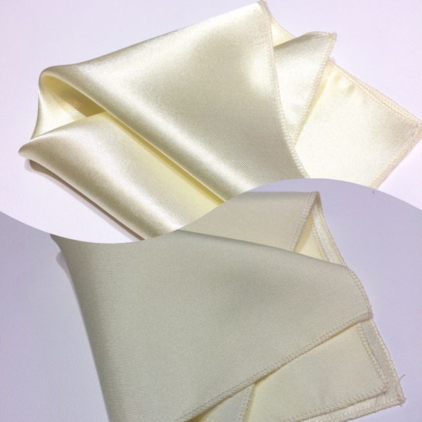 Poszetka satynowa beżowa zdjęcie 1