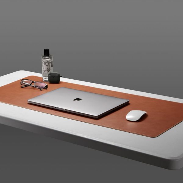 podkładka spigen ld302 desk pad brown zdjęcie 6