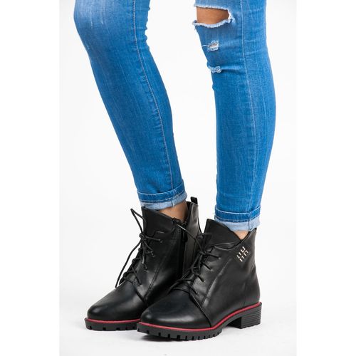 Wiązane Botki r.38 na Arena.pl