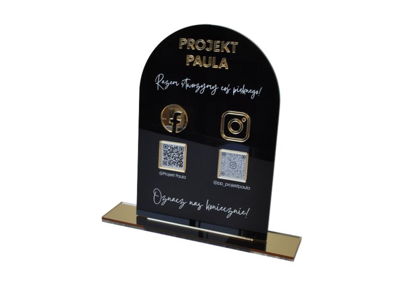 Tabliczka social media z plexi z nadrukiem UV i złotymi elementami zdjęcie 1
