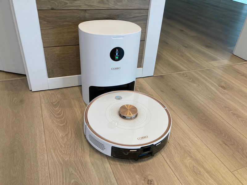 ROBOT SPRZĄTAJĄCY COBBO PRO 27 UV zdjęcie 3
