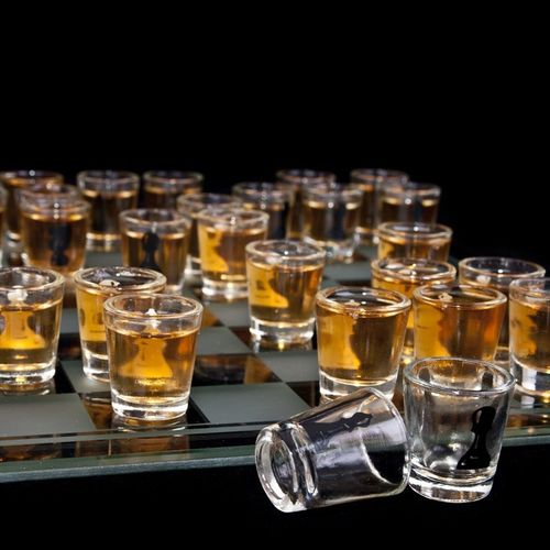 Imprezowe Szachy Deluxe na Arena.pl