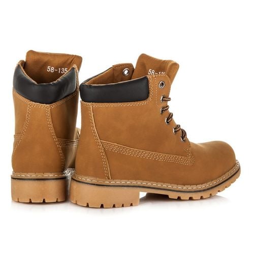 Traperki r.36 na Arena.pl