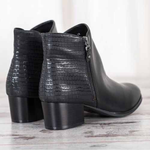 Czarne Botki r.39 na Arena.pl